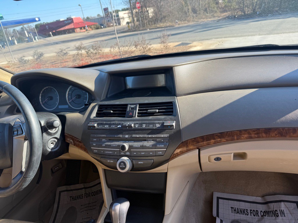 2010 Honda Accord Image 6