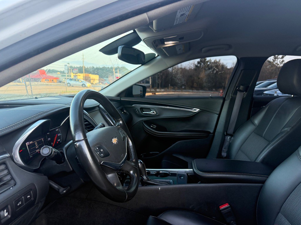2016 Chevrolet Impala Image 8