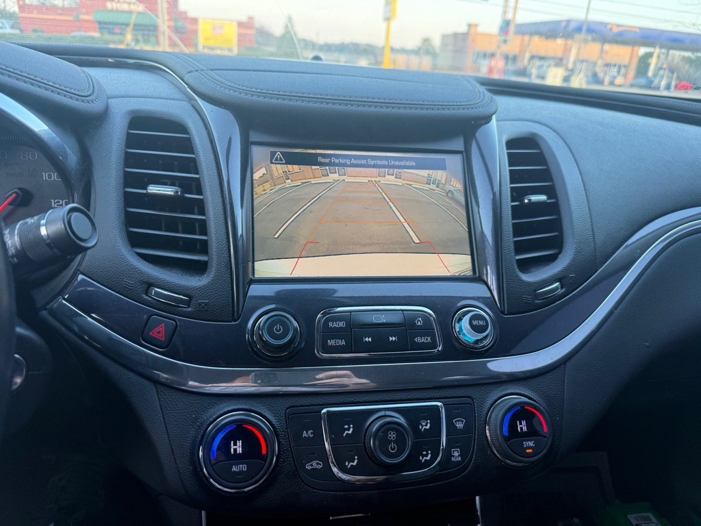 2016 Chevrolet Impala Image 10