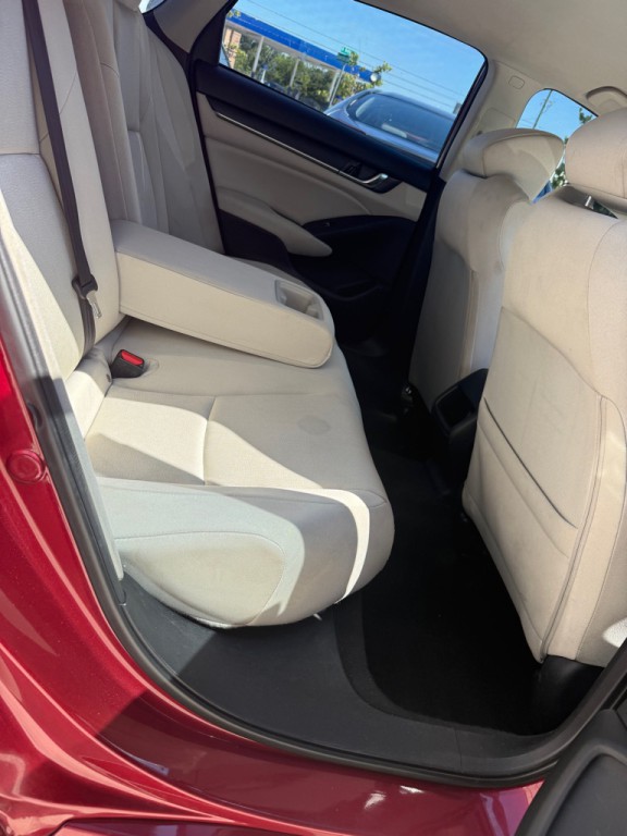 2018 Honda Accord Image 10