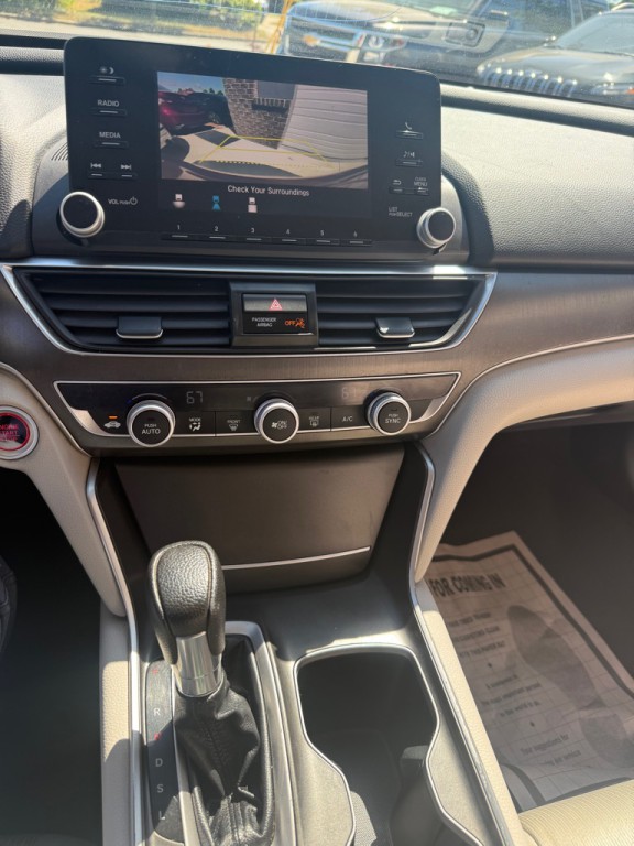2018 Honda Accord Image 11