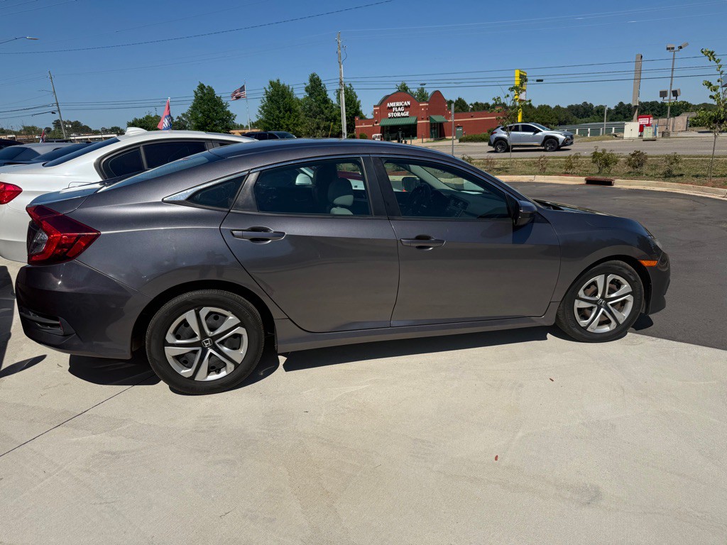 2017 Honda Civic Image 6