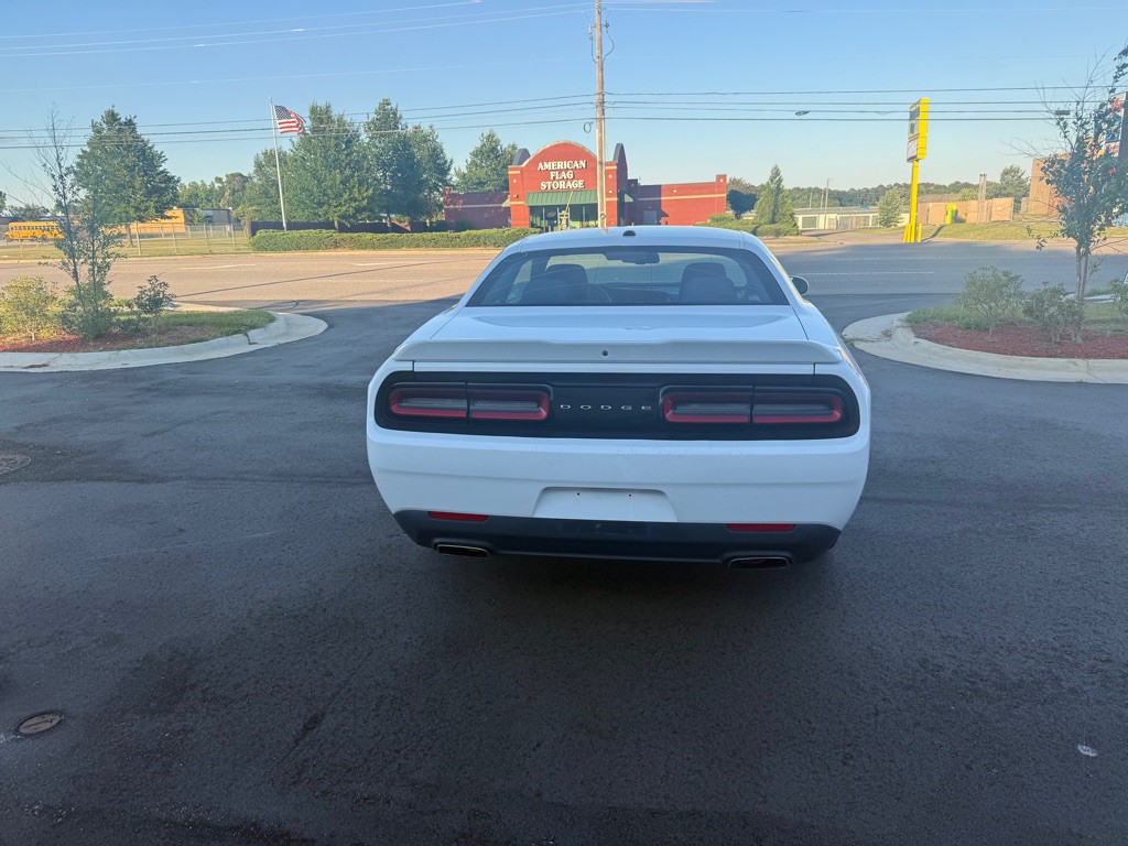 2018 Dodge Challenger Image 6