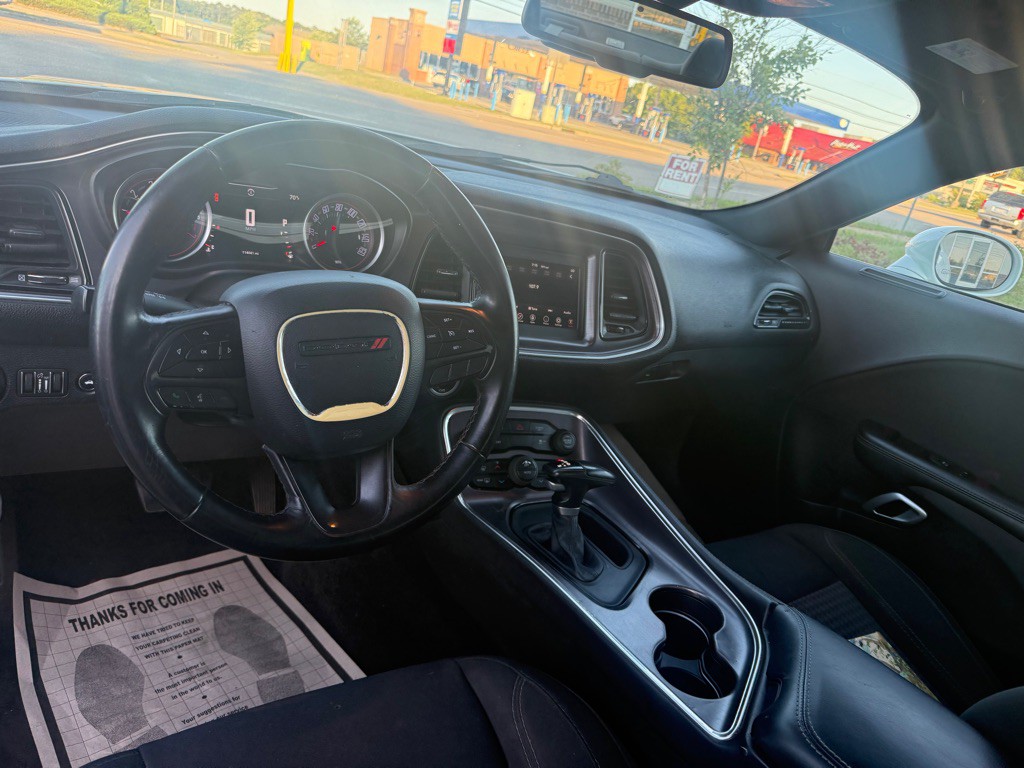 2018 Dodge Challenger Image 9