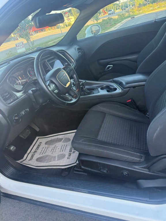 2018 Dodge Challenger Image 10