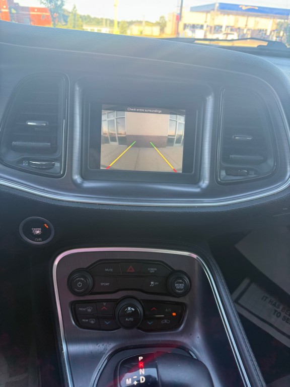 2018 Dodge Challenger Image 12