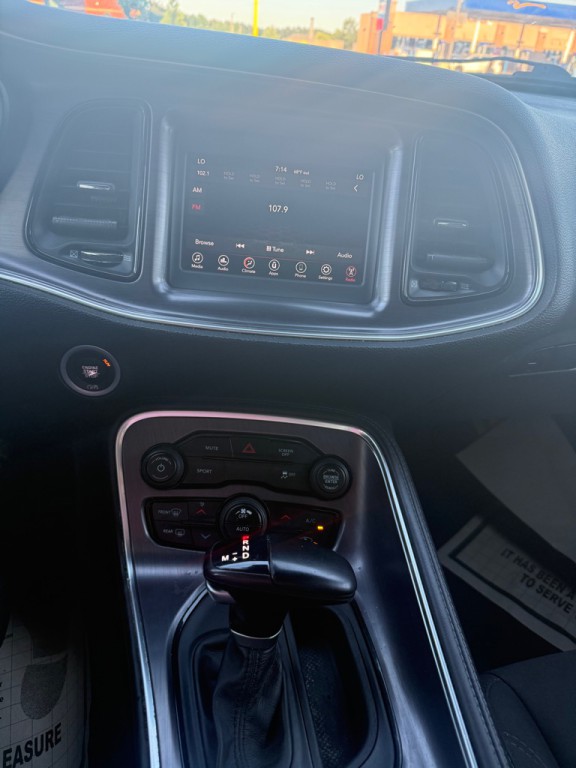 2018 Dodge Challenger Image 13