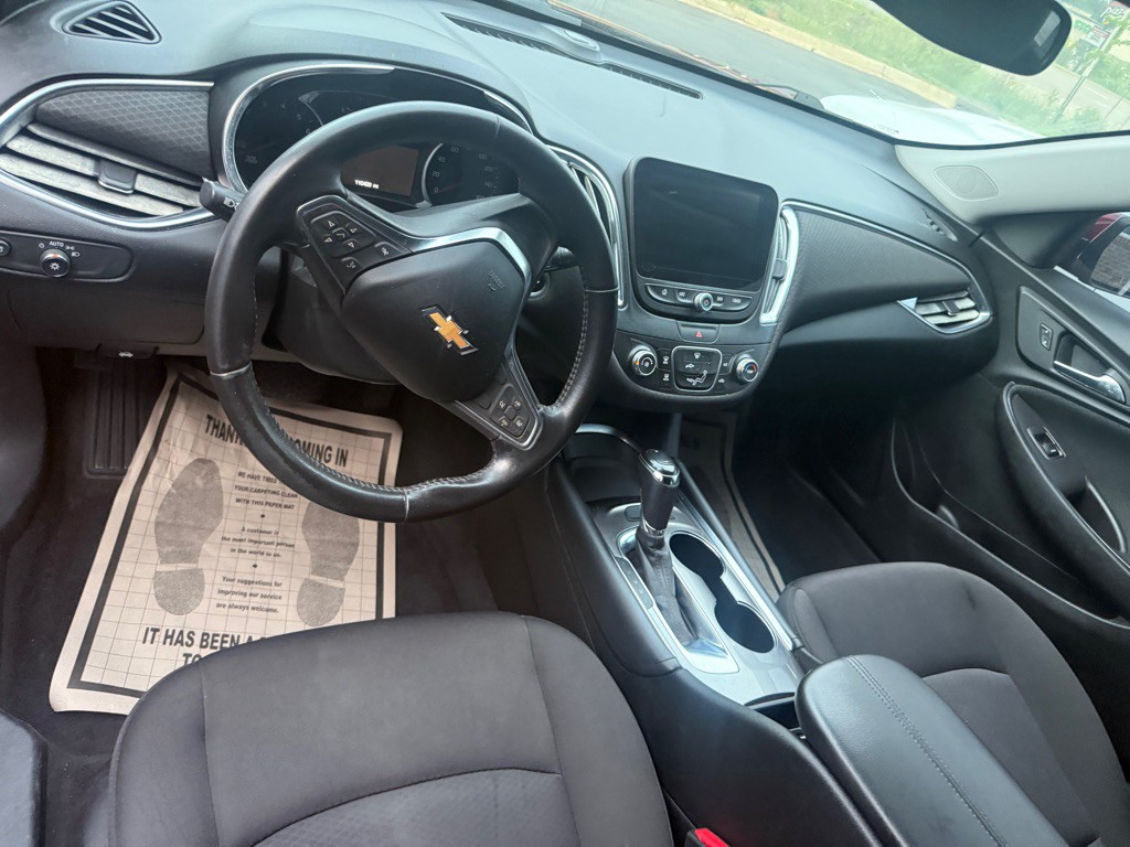 2018 Chevrolet Malibu Image 7