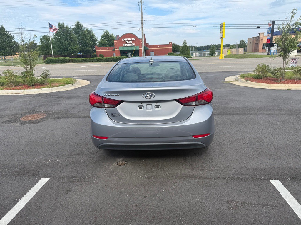 2016 Hyundai Elantra Image 6