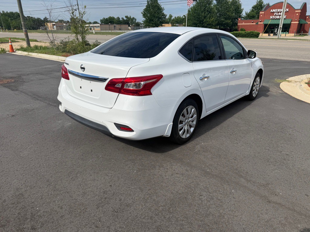 2016 Nissan Sentra Image 5