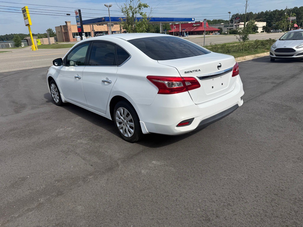 2016 Nissan Sentra Image 7