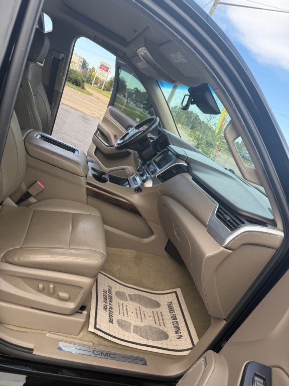 2017 GMC Yukon Image 18