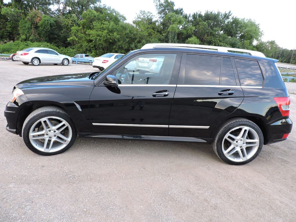 2012 Mercedes-Benz GLK-Class Image 2