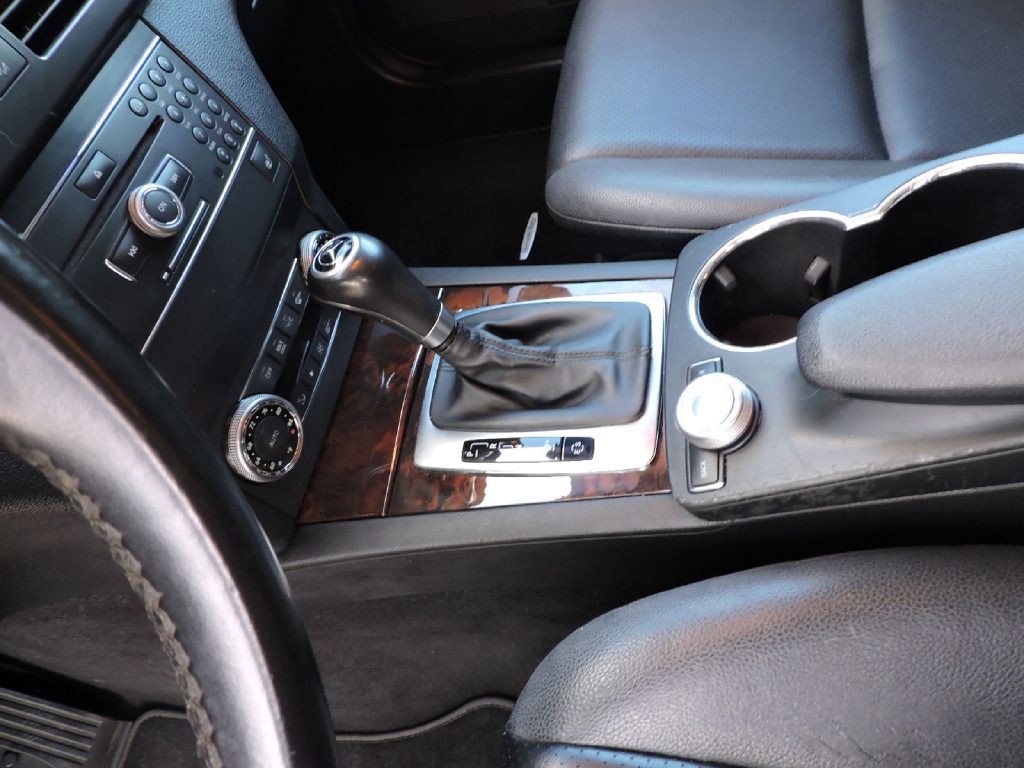 2012 Mercedes-Benz GLK-Class Image 18