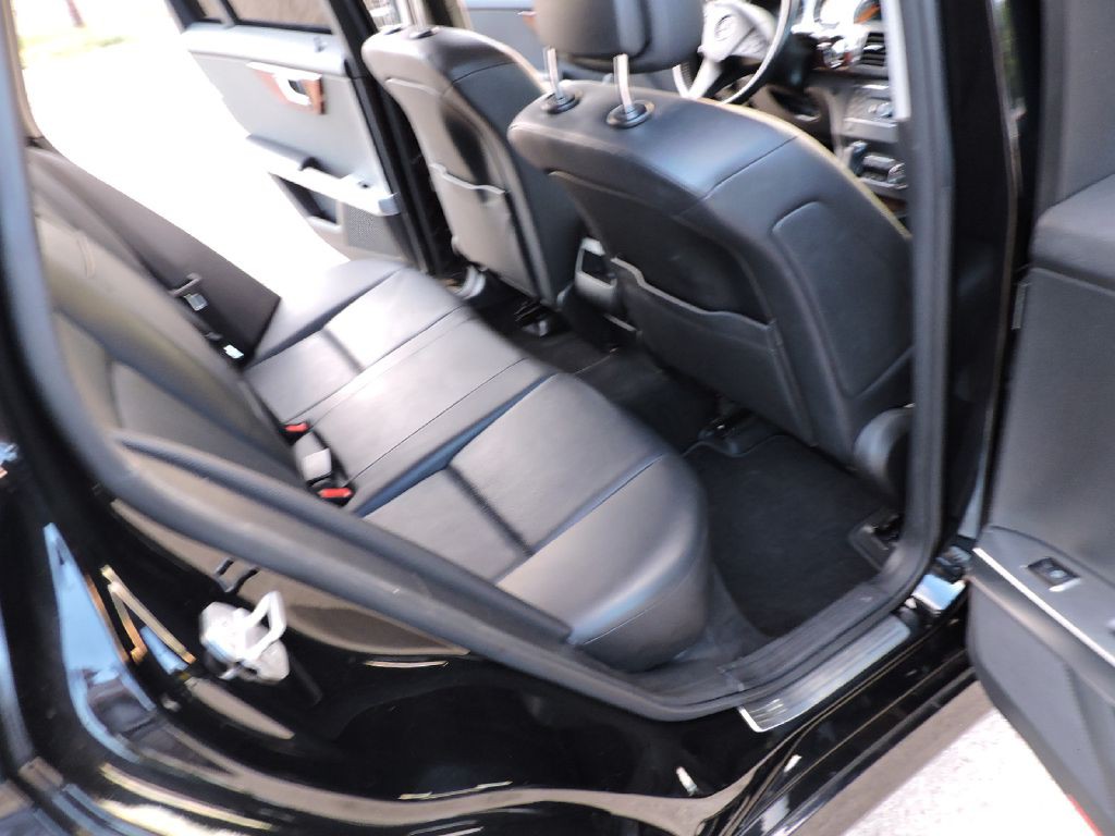 2012 Mercedes-Benz GLK-Class Image 23