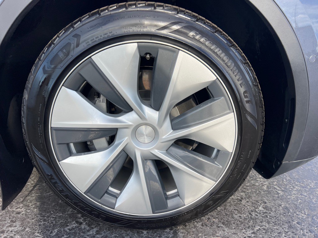 2022 Tesla Model Y Lr Image 40