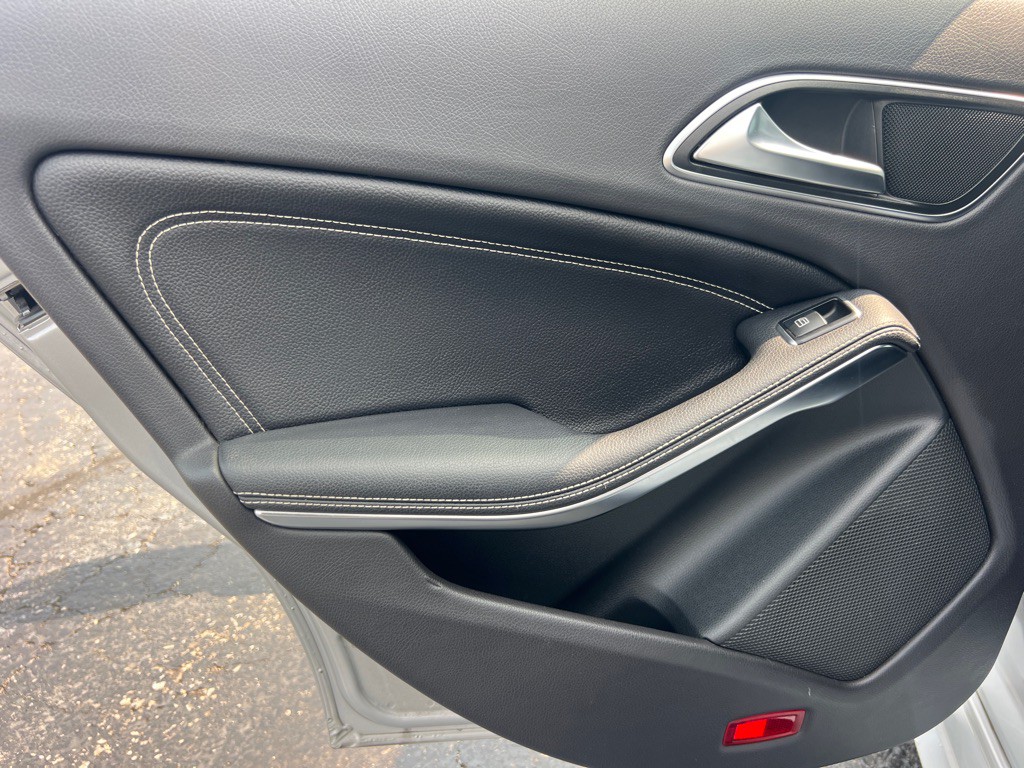 2019 Mercedes-Benz CLA-Class Image 14