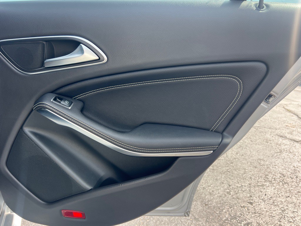 2019 Mercedes-Benz CLA-Class Image 16