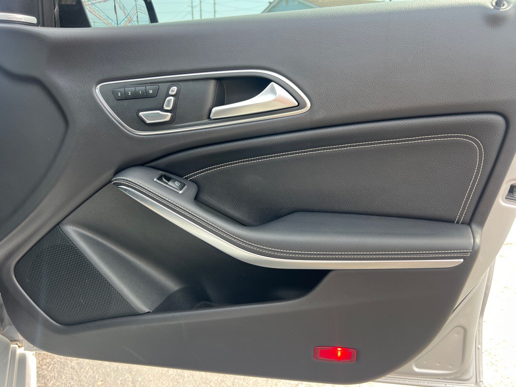 2019 Mercedes-Benz CLA-Class Image 20