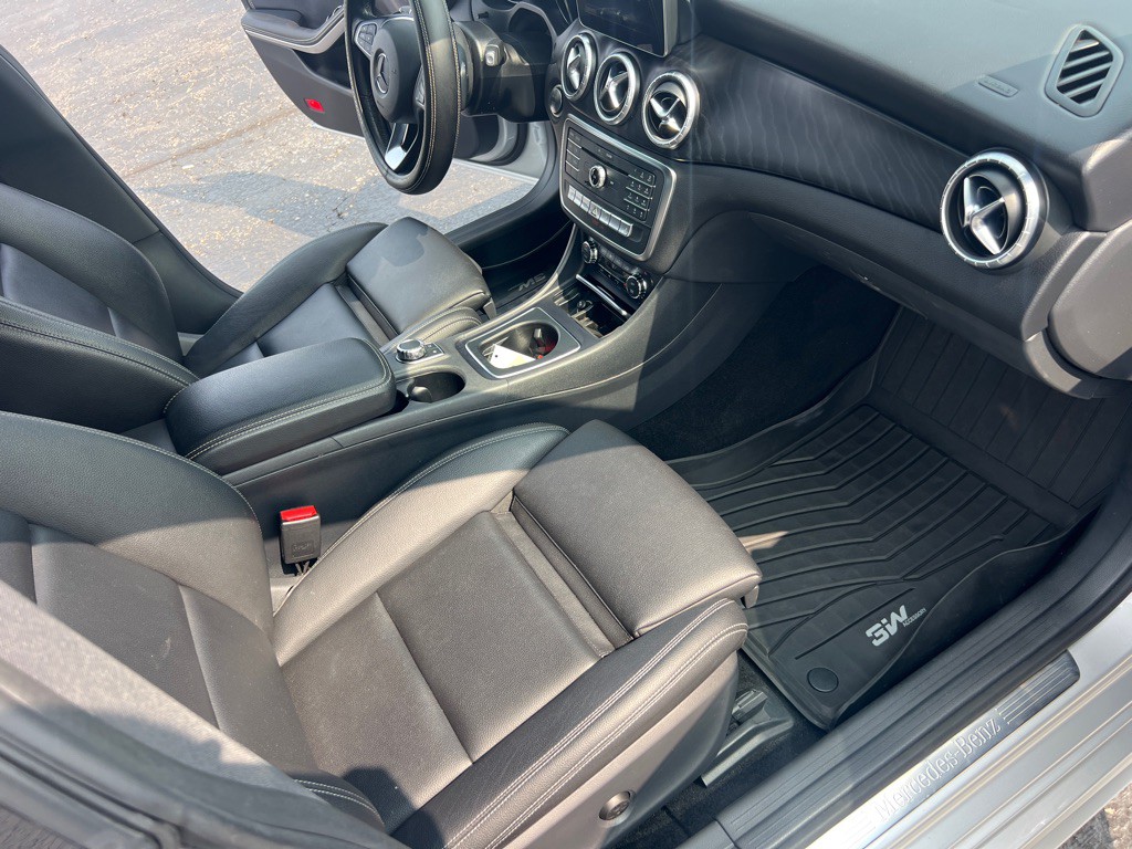 2019 Mercedes-Benz CLA-Class Image 21