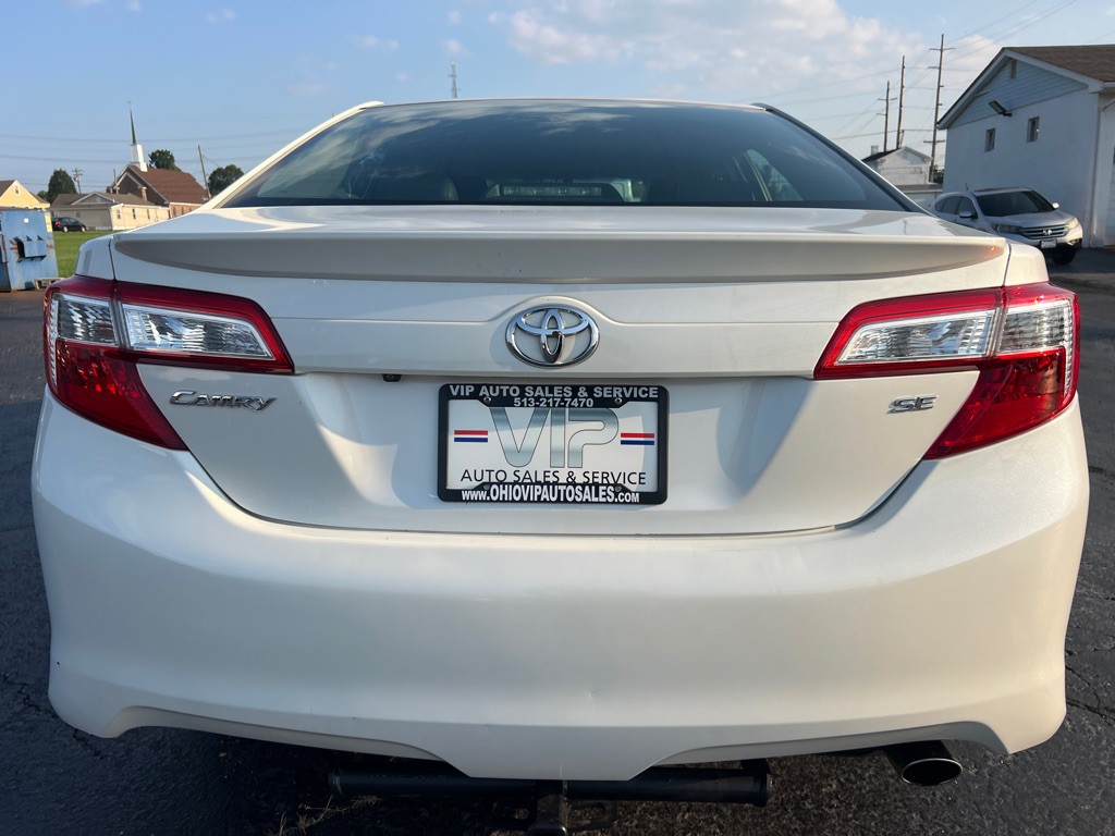 2014 Toyota Camry Image 6