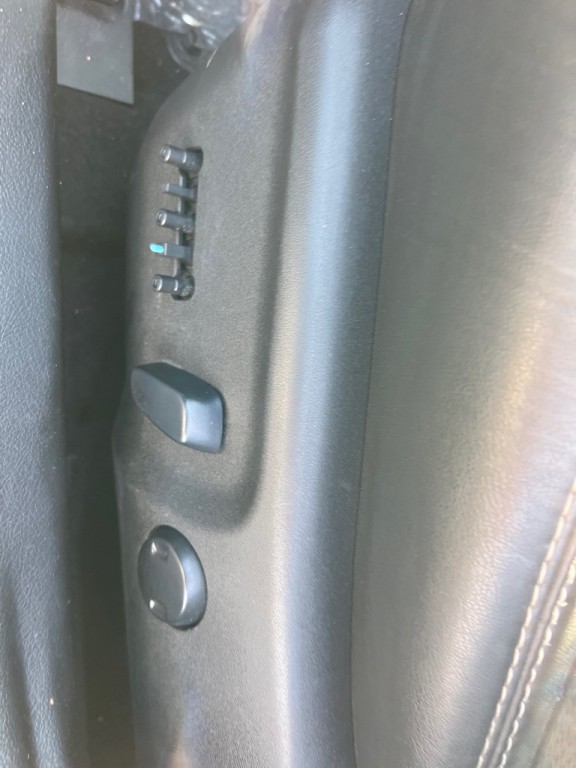 2014 Toyota Camry Image 23