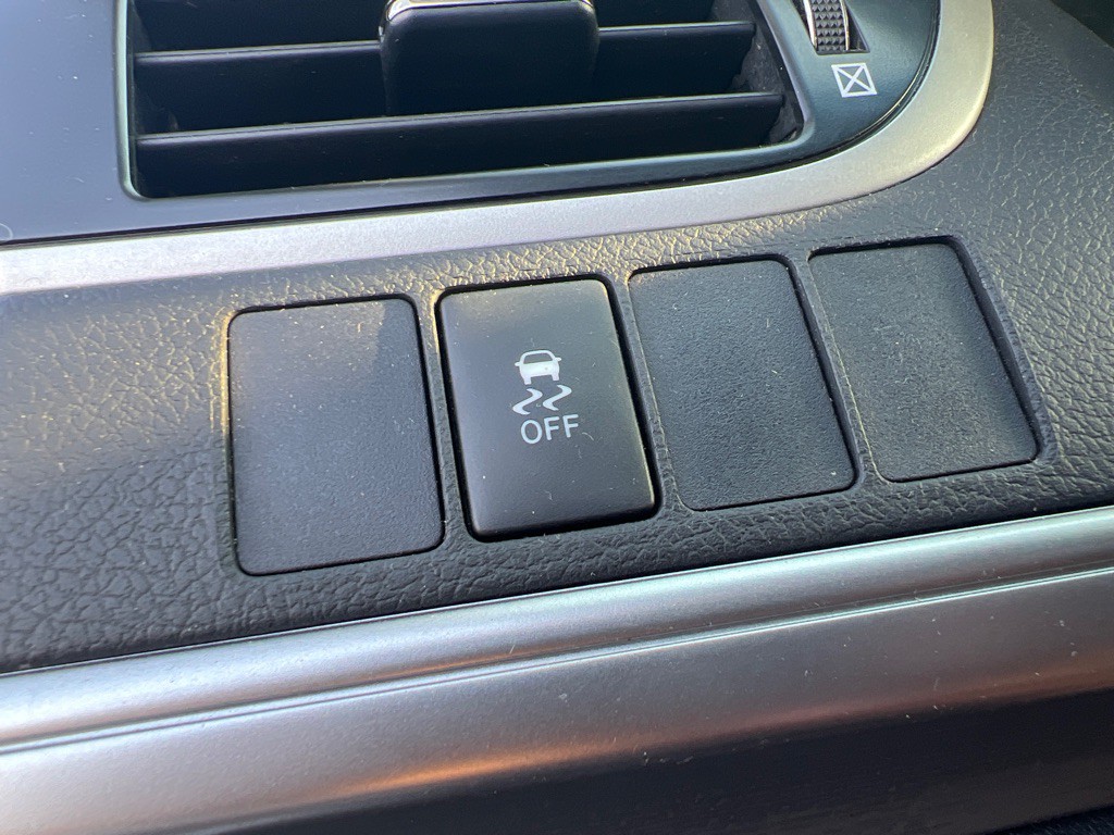 2014 Toyota Camry Image 24