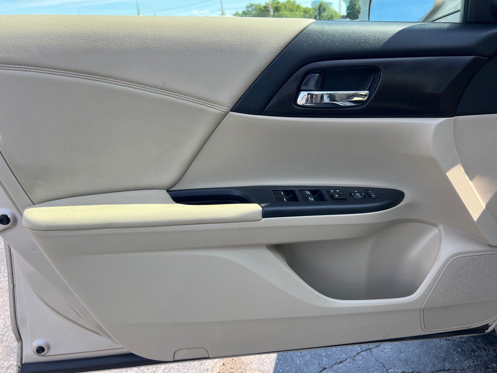 2014 Honda Accord Image 11