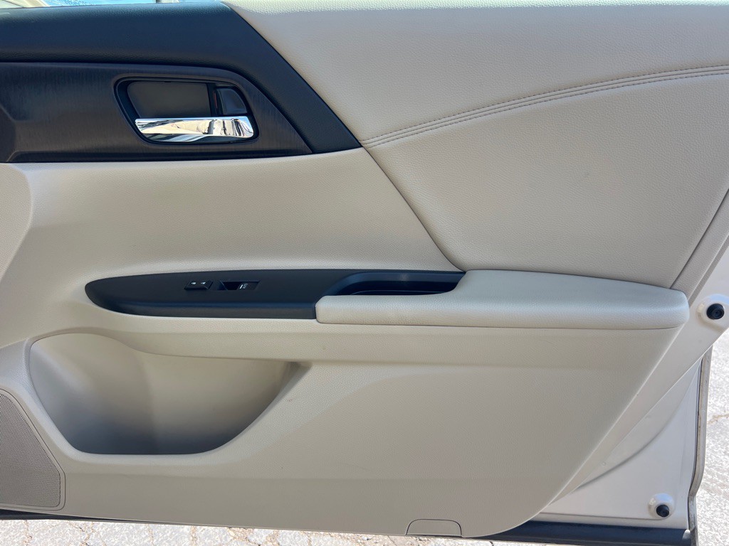 2014 Honda Accord Image 19