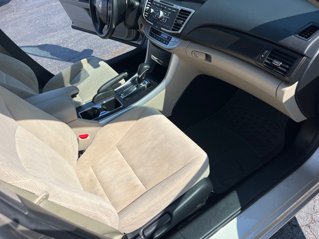 2014 Honda Accord Image 20