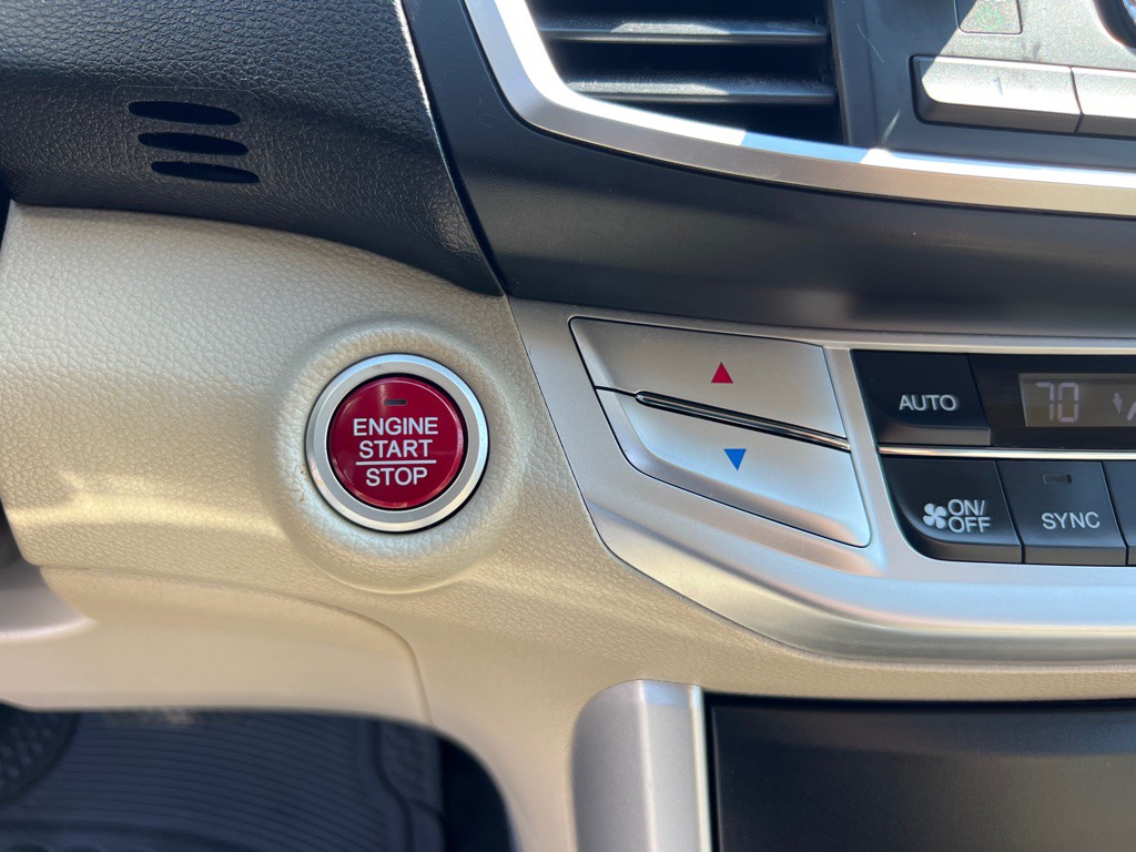 2014 Honda Accord Image 28