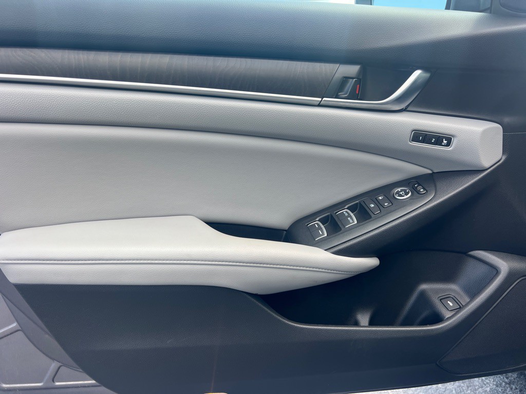 2018 Honda Accord Image 10