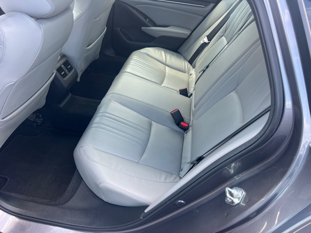 2018 Honda Accord Image 13