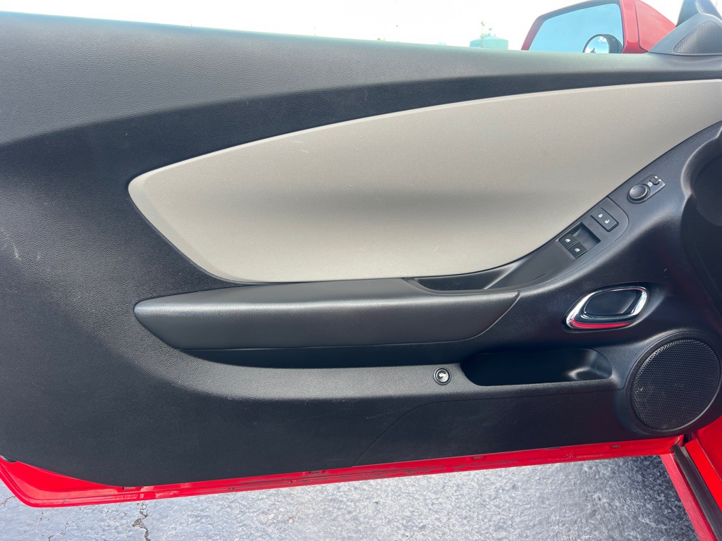 2014 Chevrolet Camaro Image 10