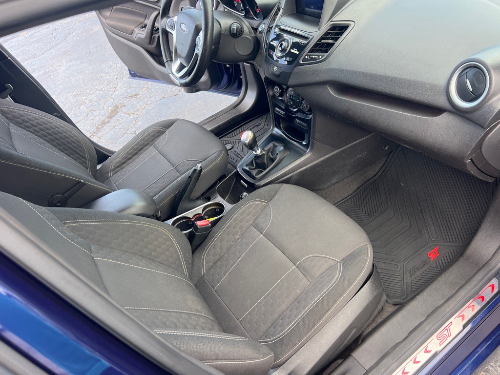 2016 Ford Fiesta Image 19