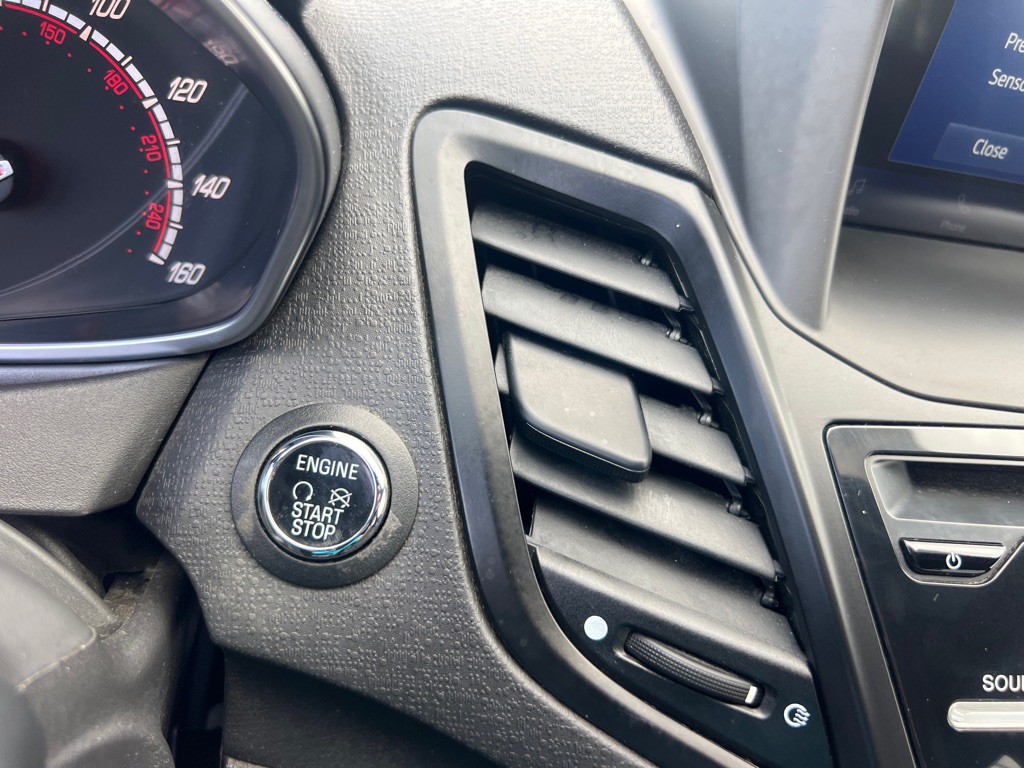 2016 Ford Fiesta Image 29