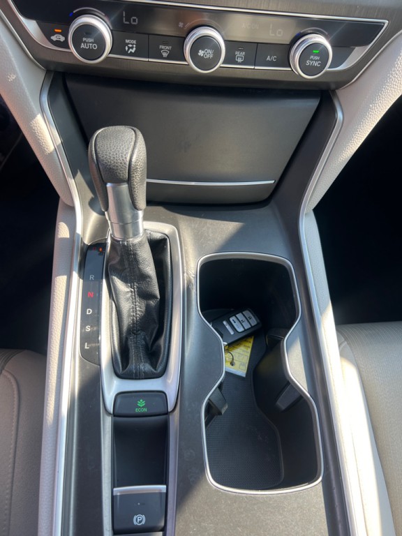 2018 Honda Accord Image 31