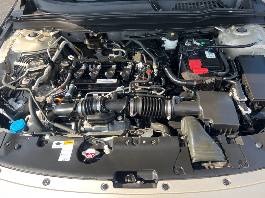 2018 Honda Accord Image 40