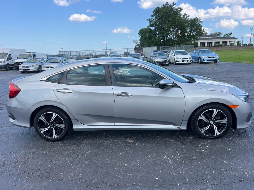 2016 Honda Civic Image 8