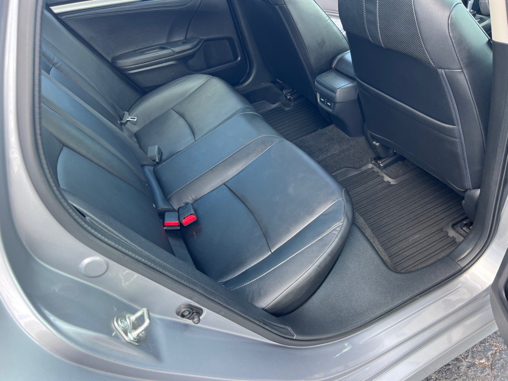 2016 Honda Civic Image 16