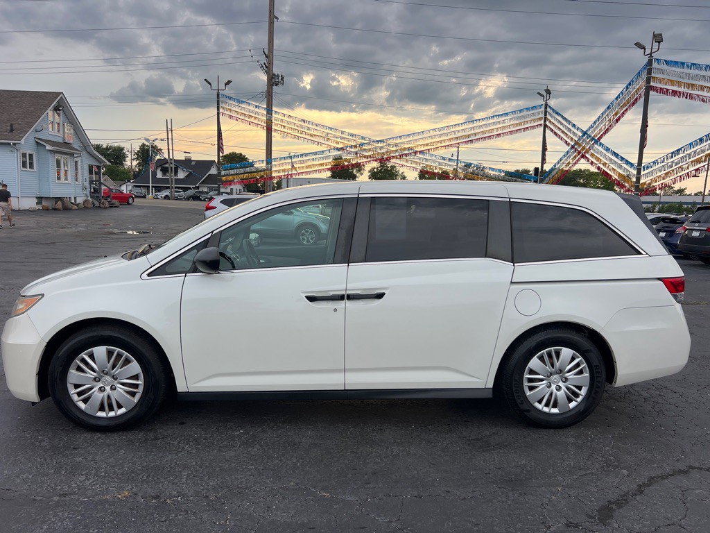 2015 Honda Odyssey Image 4