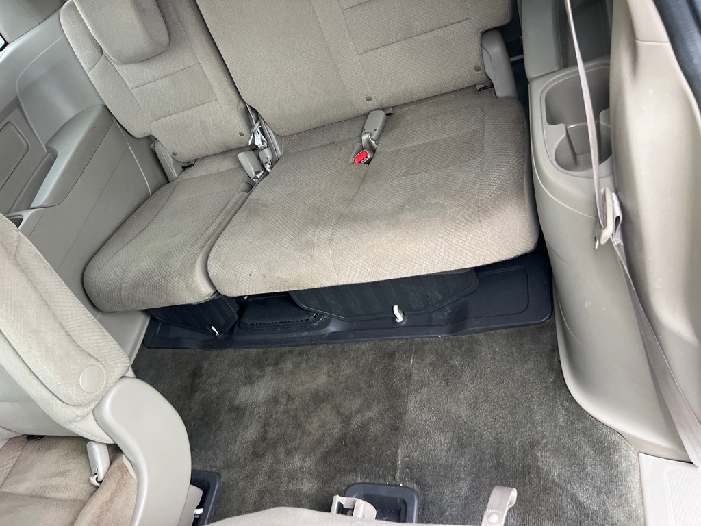 2015 Honda Odyssey Image 14