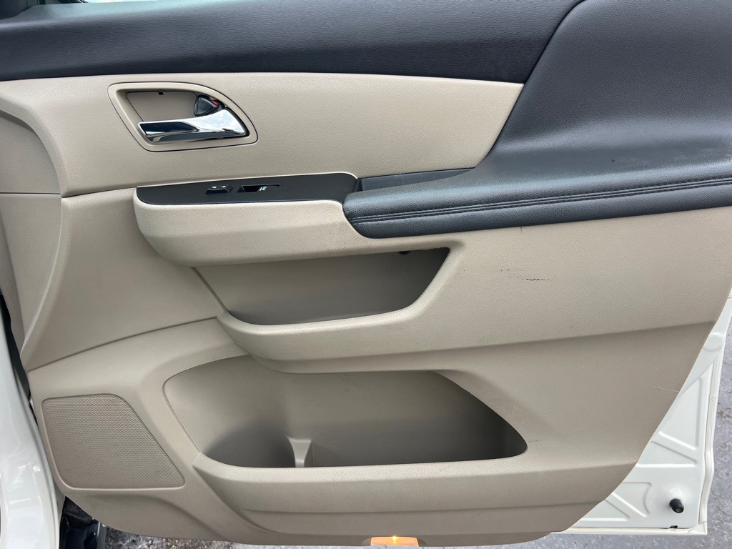 2015 Honda Odyssey Image 19