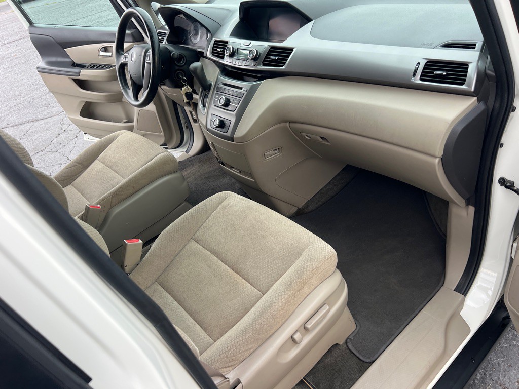 2015 Honda Odyssey Image 20