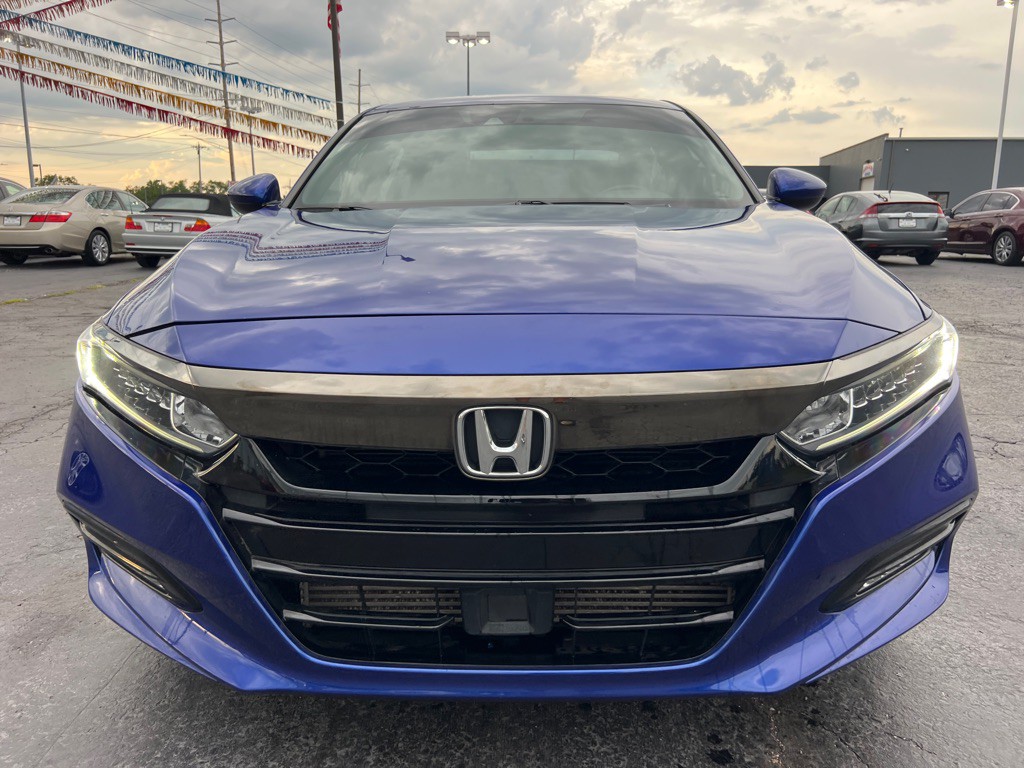 2018 Honda Accord Image 2