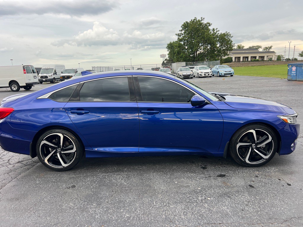 2018 Honda Accord Image 8