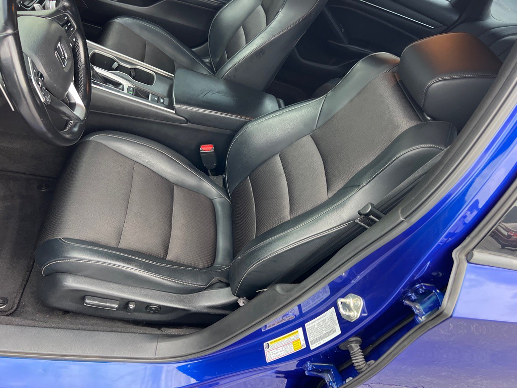 2018 Honda Accord Image 12