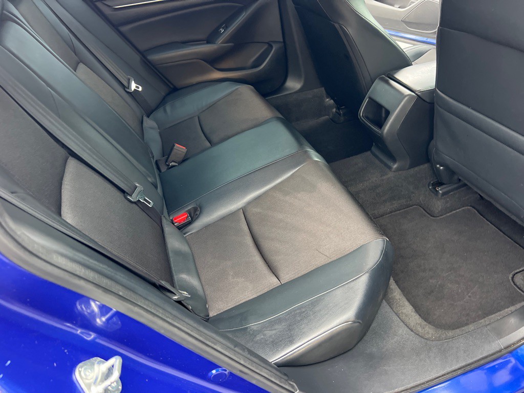 2018 Honda Accord Image 16