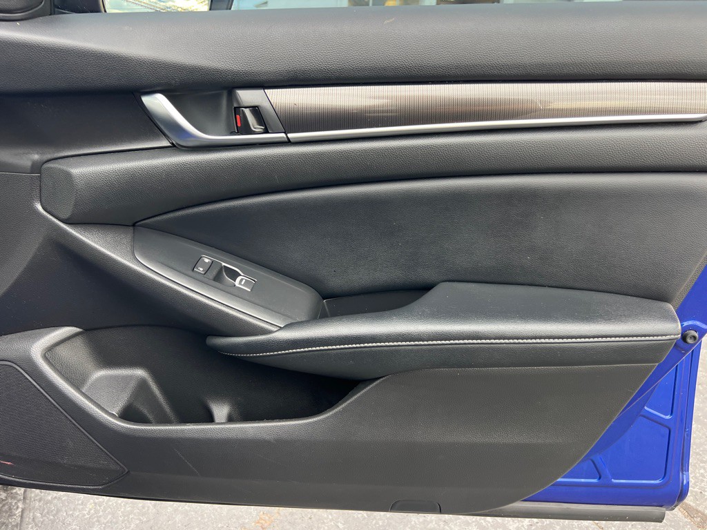 2018 Honda Accord Image 19