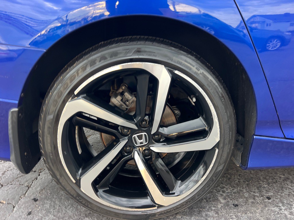 2018 Honda Accord Image 40